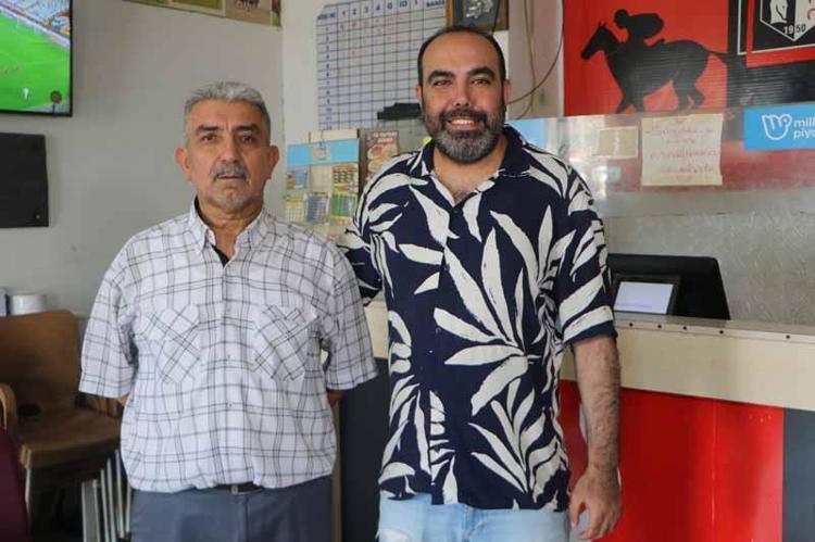 KENDİM YAKALAMIŞIM GİBİ SEVİNDİM
