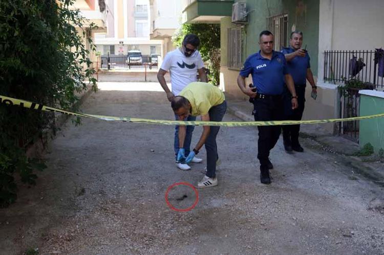 KAFA DERİSİ VE SAÇI SOKAĞA DÜŞTÜ