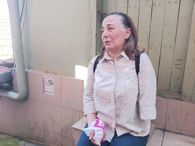 ‘ÖNCE DEPREMDE ENKAZ ALTINDA KALDIM, ŞİMDİ EVİM YANDI’