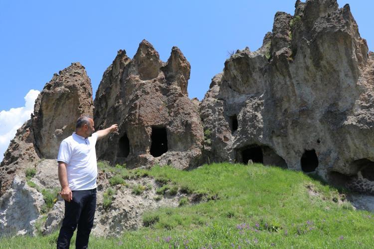 YOL VE MERDİVENLER YIKILMIŞ