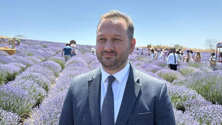 İLK KARNE HAFIZALARDA ÖNEMLİ YER TAŞIR