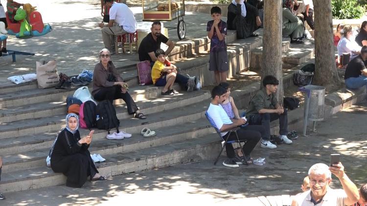 EVDE KLİMAYI AÇMIYORLAR