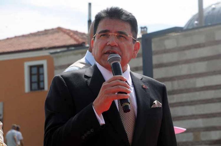 ‘BİRLİKTE YÜRÜYECEĞİMİZ ÇOK GÜZEL YOLLAR VAR’