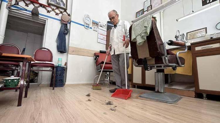 ‘ARAMIZDAKİ BERBER MÜŞTERİ İLİŞKİSİ DEĞİL, DOSTLUK İLİŞKİSİ’