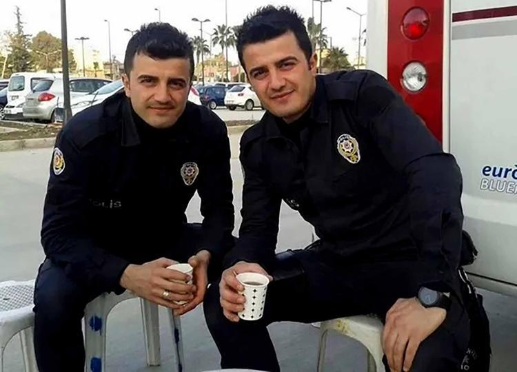 ‘HER GELDİĞİMDE ONLARI NE KADAR SEVDİĞİMİ SÖYLÜYORUM’
