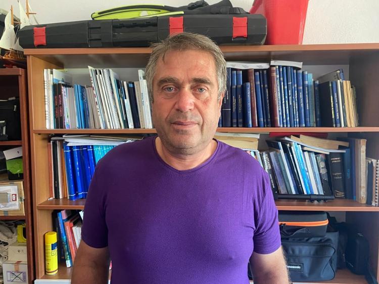 EDREMİT KÖRFEZİ BÖLGESİNDE YOĞUN KİRLİLİK BASKISI VAR
