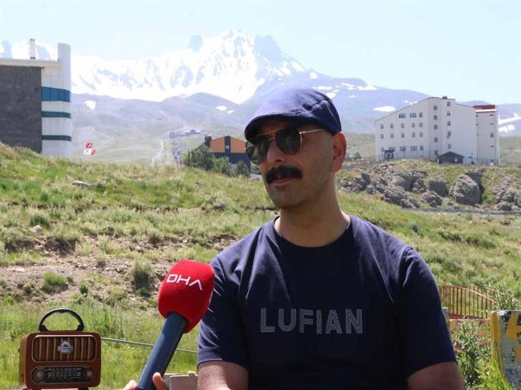 ÇADIRIMIZI KURUP, BURADA YAŞAMAYI TERCİH EDİYORUZ