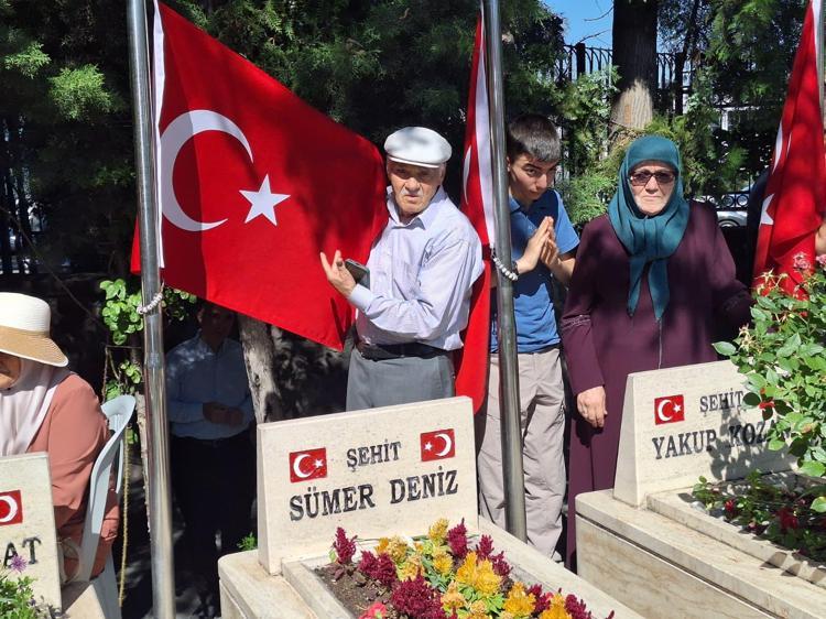 BU VATAN BİZİM
