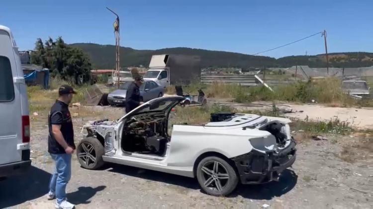1,5 MİLYAR LİRALIK VURGUN YAPMIŞLAR