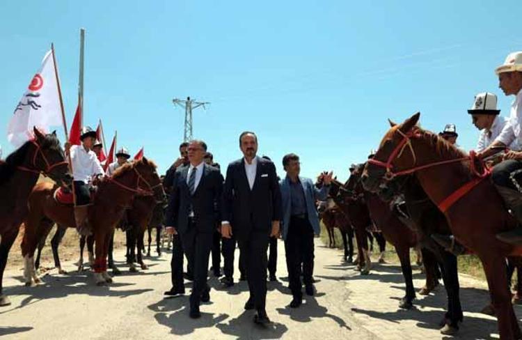 PROTOKOLÜ ATLI EKİP KARŞILADI