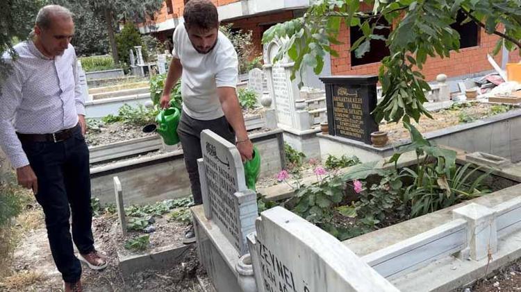 YİNE DE KÜÇÜK PARÇALAR DÜŞTÜ