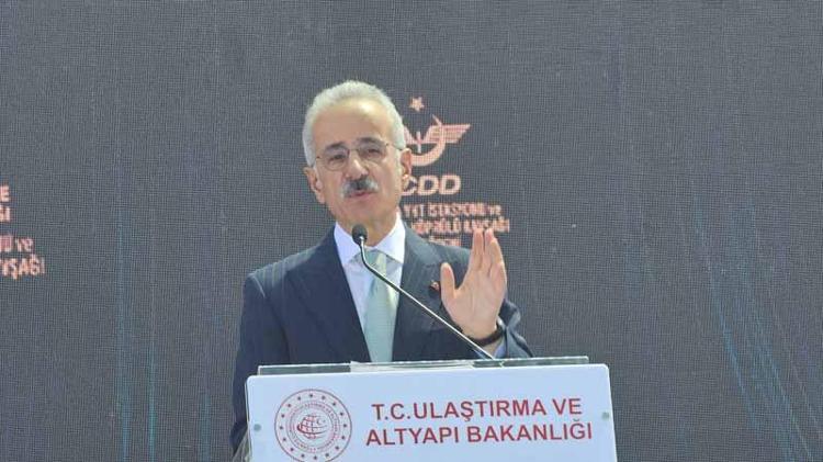 ‘HIZLI TRENLE BAĞLANAN İL SAYIMIZI 11’DEN 27’YE YÜKSELTECEĞİZ’