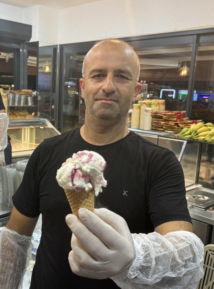 MÜŞTERİLER FİYATTAN MEMNUN
