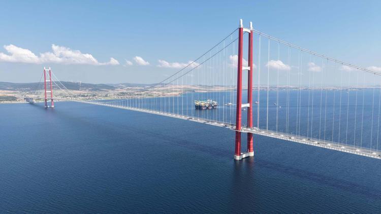 MAVİ AKIMIN REKORTMEN GEMİSİ