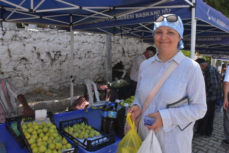 ZİYARETÇİLERDEN BARDACIK İNCİRİNE TAM NOT