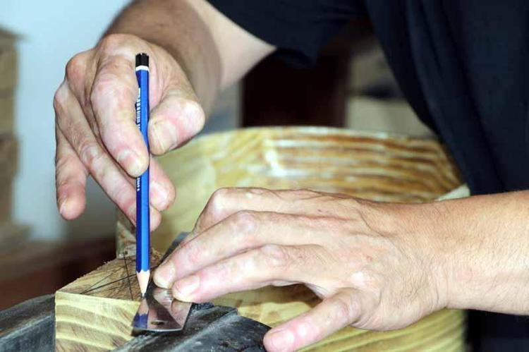 BAĞLAMA ÇOK İYİ BİR ÖĞRETMEN, İYİ BİR DOST