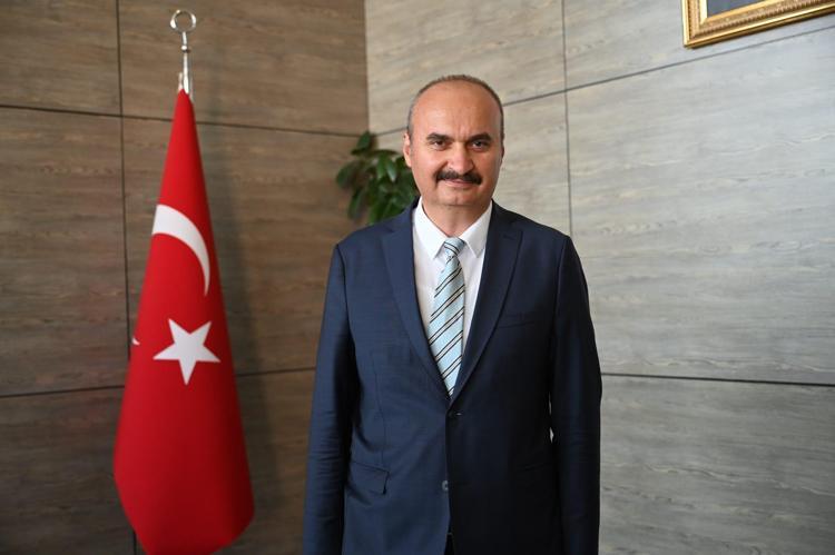 ‘BİZİM EVLATLARIMIZ ARTIK DAĞLARDA DEĞİL, KÜTÜPHANELERDE GELECEKLERİNİ İNŞA EDECEKLER’
