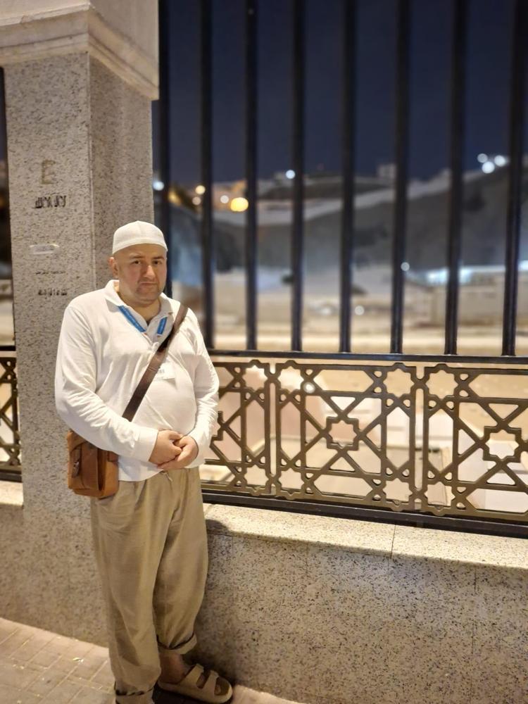3 AY ÖNCE UMREDEN GELMİŞ