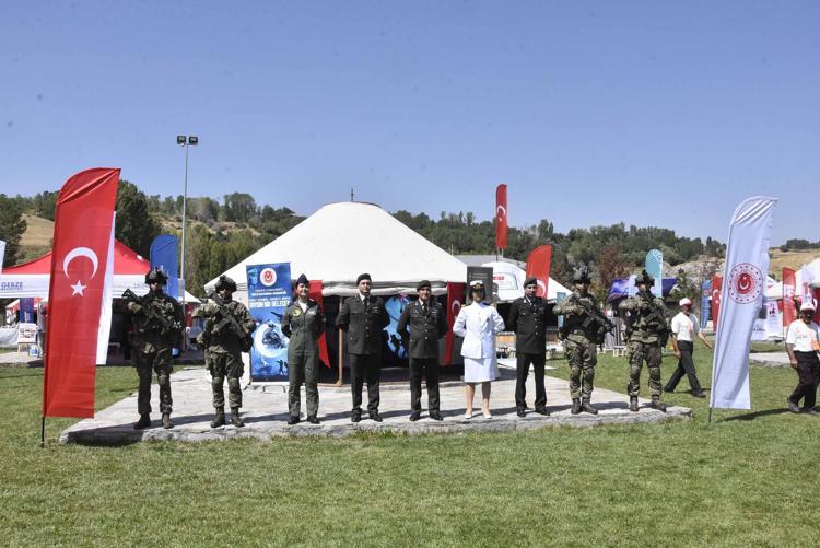 50 TEMATİK ÇADIR KURULDU