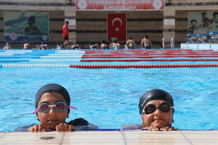 SPORCU YETİŞTİRİYORUZ