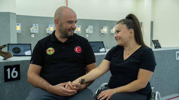 EŞİMİN SAYESİNDE TÜM ZORLUKLARI AŞTIM