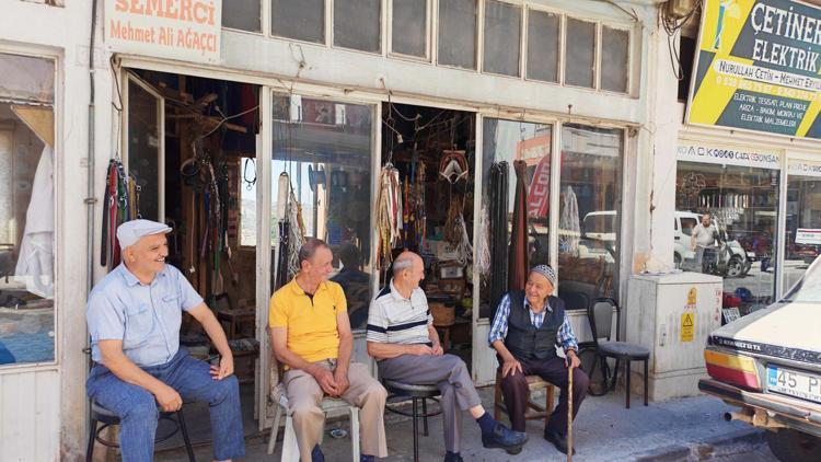 ‘ÇEVRE İLÇELERDEN SEMER TAMİRİ İÇİN GELİYORLAR’