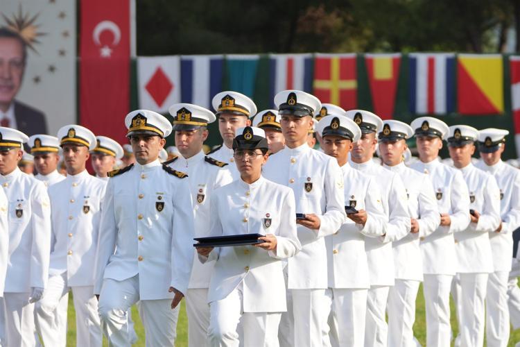‘DENİZCİNİN EĞİTİMİ HAYAT BOYU DEVAM EDEN BİR SORUMLULUKTUR’