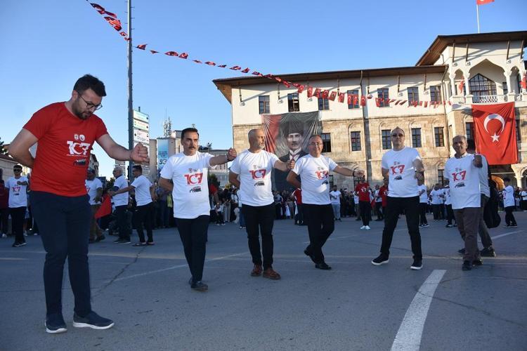 GELENEKSEL HALE GETİRİLDİ