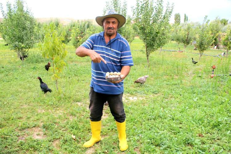 ‘2 PAKET SİGARA PARASINA 300 CANLI DOYUYOR’