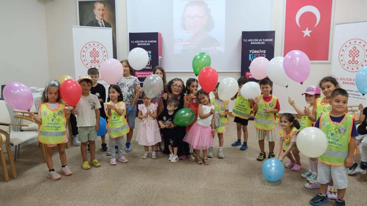 ‘OSMANLININ MUKADDES EMANETLERİ’ ÇANAKKALELİLERLE BULUŞMAYI SÜRDÜRÜYOR