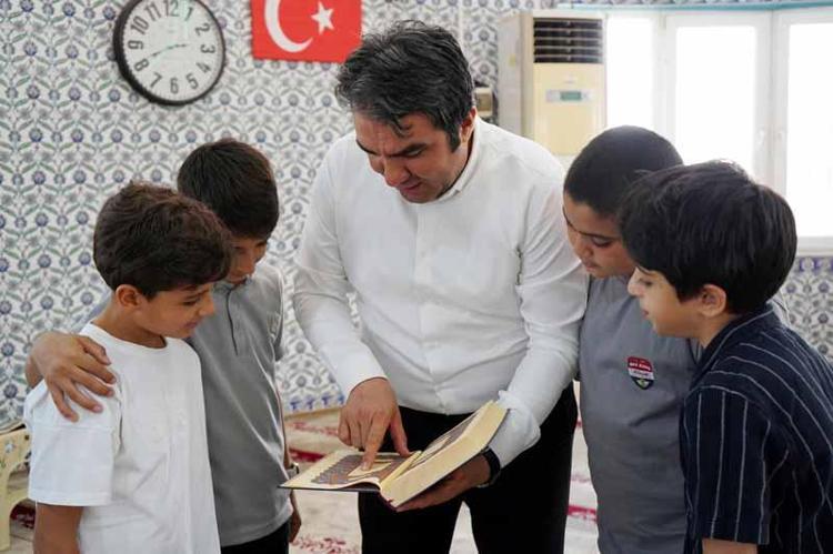 CAMİ BİZE HER TÜRLÜ ŞEKİLDE İYİ GELİYOR