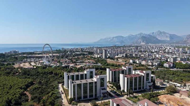 OTOGARDA KARŞILAYIP YURDA KADAR SERVİS