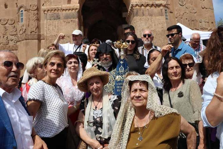 AYİN 2 SAAT SÜRDÜ