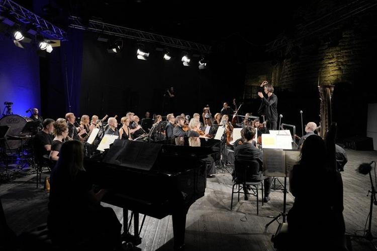 LONDRA’DAN BODRUM’A UZANAN MÜZİK KÖPRÜSÜ