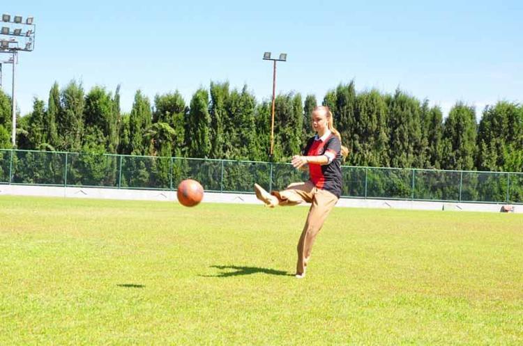 ‘MUTFAKTA DEĞİL FUTBOLDA İDDİALIYIM’