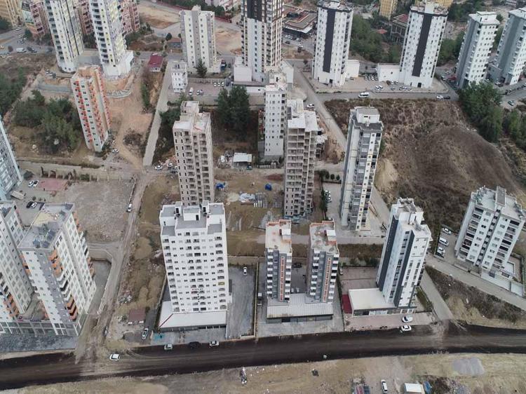 ‘YAŞ TEK BAŞINA BİNANIN GÜVENLİLİĞİNİ GÖSTERMEZ’
