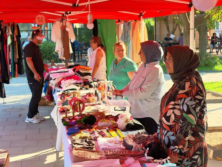 ‘EL EMEĞİNİ DAYANIŞMAYA DÖNÜŞTÜRÜYORUZ’
