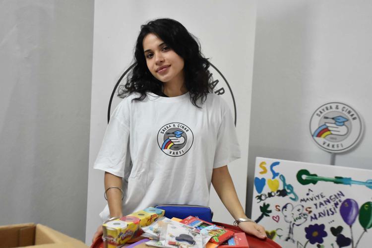GENÇLER VAKIFLA GELECEĞE UMUTLA BAKIYOR