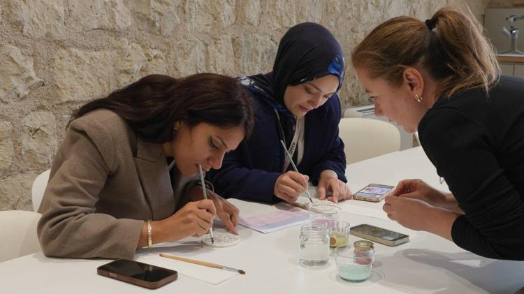 ‘ÇİNİ SANATINA CİDDİ ANLAMDA SON DÖNEMLERDE İLGİ ARTTI’