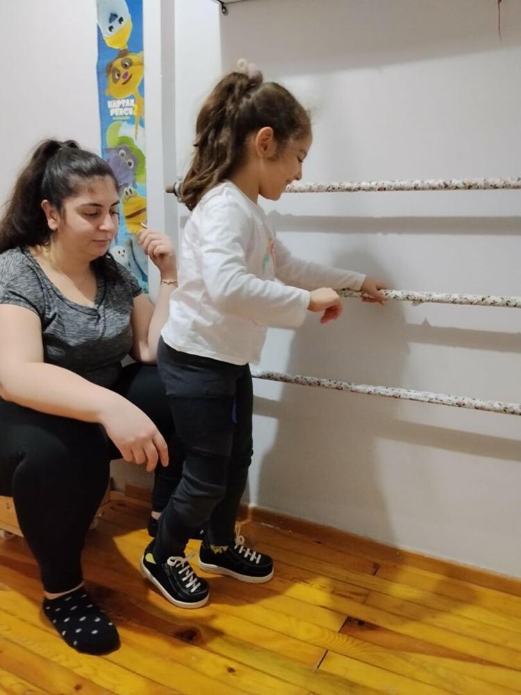 FİZYOTERAPİST DURUMDAN ŞÜPHELENDİ