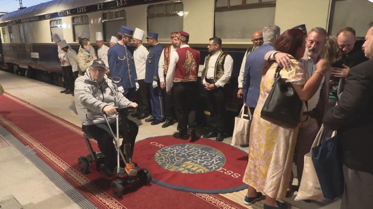 YOLCULAR İÇİN KARŞILAMA TÖRENİ DÜZENLENDİ