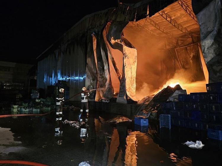 22 İŞ YERİ ZARAR GÖRDÜ
