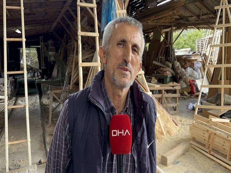 MERDİVENLERDE FARKLI AĞAÇ TÜRLERİ KULLANILIYOR
