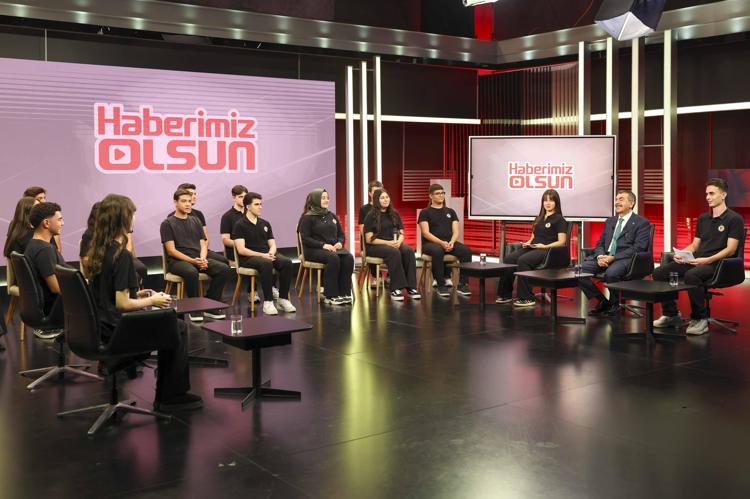 UÇAR: HEYECANLI VE MUTLUYUM
