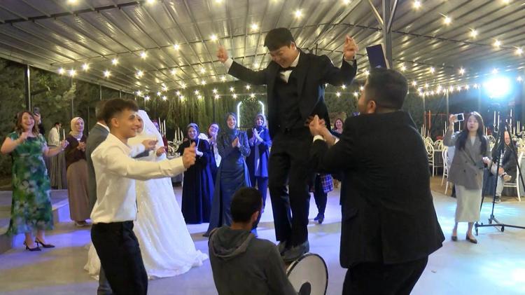 ŞİMDİ DAMAT SEÇİLMEZ