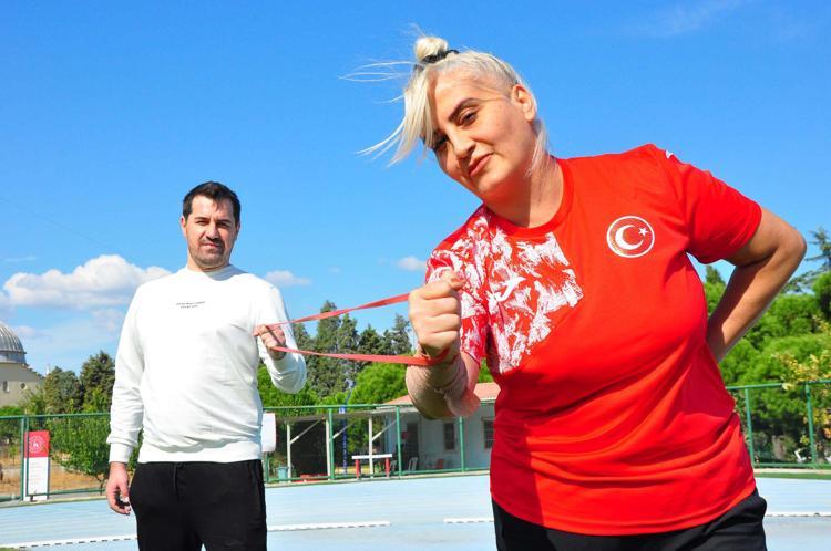 EŞİMLE BİRLİKTE SAHALARA DÖNDÜK