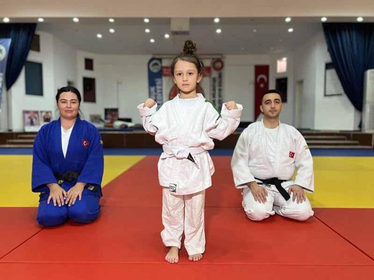 ÇOCUĞUMUZ BİZİ SPORA BAŞLATTI
