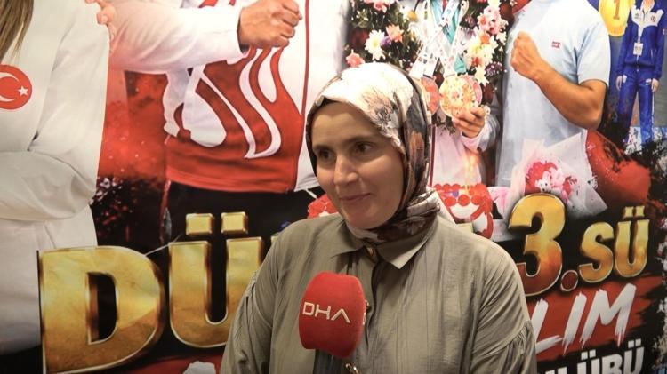 ‘İLK KEZ RİNGDE İZLEDİĞİMDE ÇOK KORKTUM’
