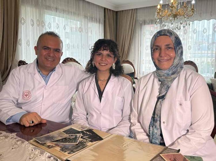 KIZIMI MESLEĞE YÖNLENDİRMİŞ OLABİLİRİM