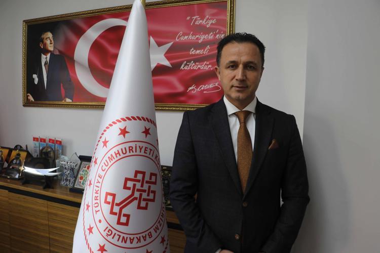 1 MİLYON SANATSEVERE ULAŞMAYI HEDEFLİYORUZ